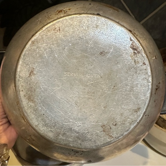 VTG WEST BEND SERVING OVEN BUN ROLL BREAD WARMER ALUMINUM BAKELITE VENTED HANDLE - Picture 7 of 9